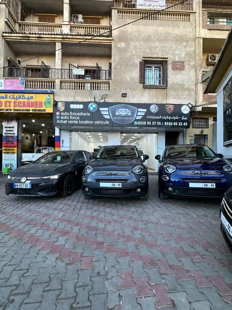Volkswagen Golf 8 2021 GTE - Vue 9