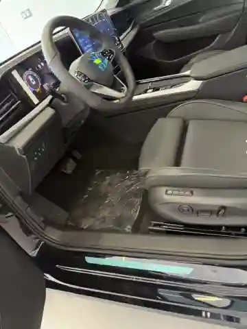 Volkswagen Passat 2025 PRO - Vue 1
