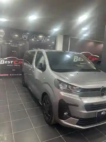 Citroen Jumpy 2025 Combi - Vue 11