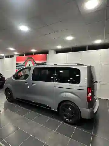 Citroen Jumpy 2025 Combi - Vue 14