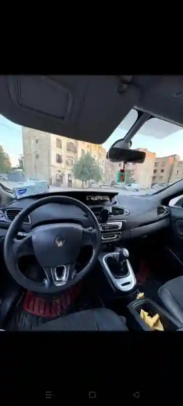 Renault Scenic 2014 Scenic - Vue 9