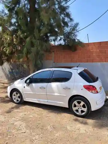 Peugeot 207 2011 Allure - Vue 5
