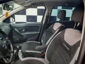 Dacia Sandero 2018 Stepway - Vue 3