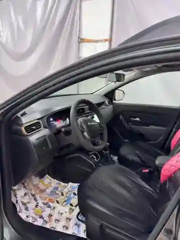 Dacia Duster 2023 - Vue 10