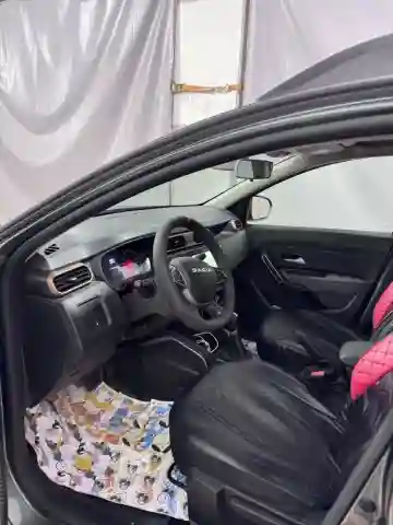 Dacia Duster 2023 - Vue 15