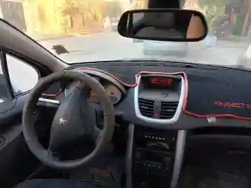 Peugeot 207 2012 New Active - Vue 10