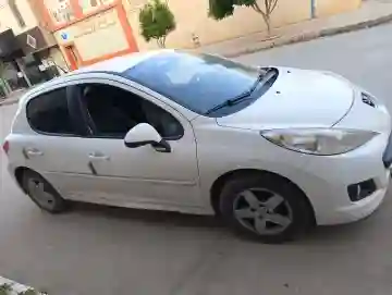 Peugeot 207 2012 New Active - Vue 2