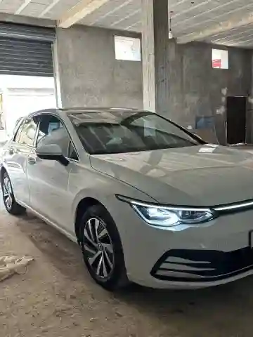 Volkswagen Golf 8 2020 GTE - Vue 16