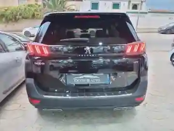 Peugeot 5008 2023 GT 7 Places - Vue 18