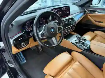 BMW Série 5 2022 M Sport - Vue 7