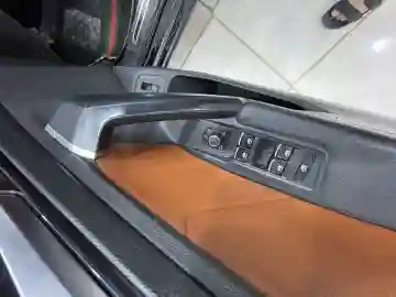 Volkswagen Tiguan 2017 R-line - Vue 4