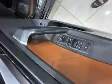 Volkswagen Tiguan 2017 R-line - Vue 7