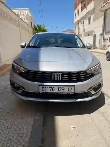 Fiat Tipo Sedan 2023 Life - Vue 9
