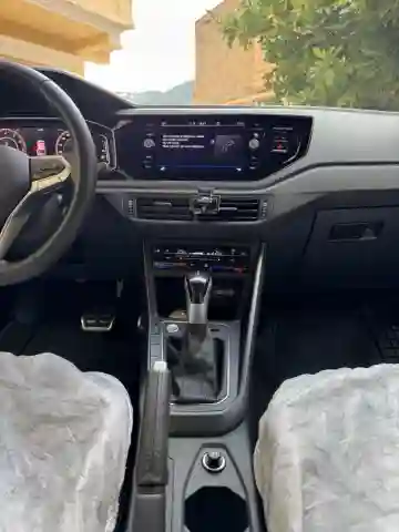 Volkswagen Taigo 2023 R-line - Vue 4