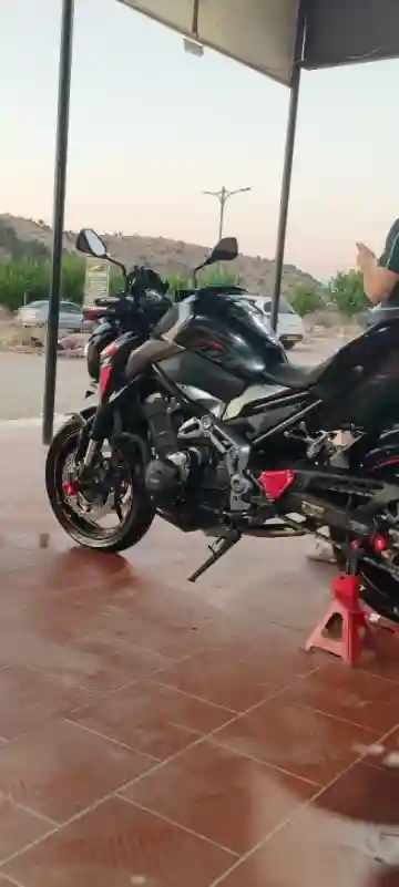 Kawasaki Z900 2017 - Vue 18