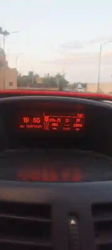 Peugeot 207 2013 207 - Vue 2