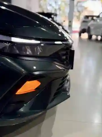 Hyundai Elantra 2025 GLX - Vue 12
