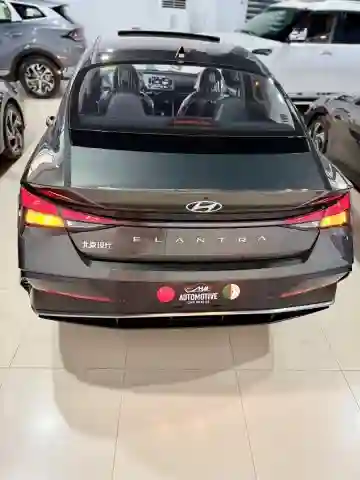 Hyundai Elantra 2025 GLX - Vue 7