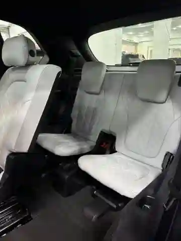 BMW X5 2025 M Sport - Vue 10