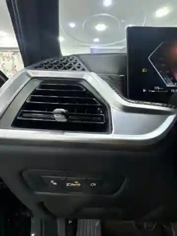 BMW X5 2025 M Sport - Vue 16