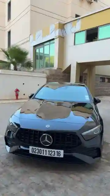 Mercedes Classe A 2023 A220 - Vue 11