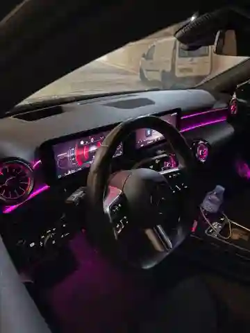 Mercedes Classe A 2023 A220 - Vue 17