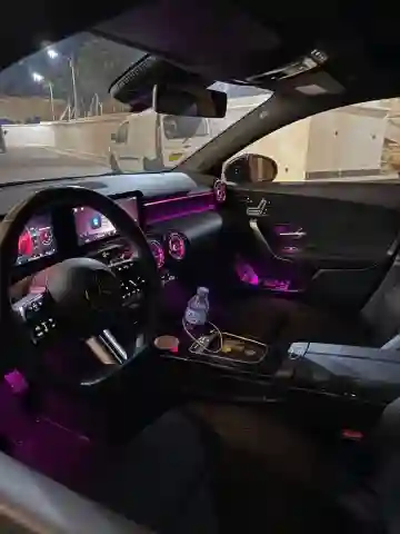 Mercedes Classe A 2023 A220 - Vue 9