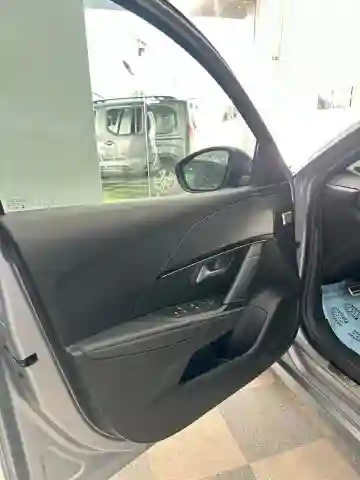 Peugeot 208 2022 GT Line - Vue 15