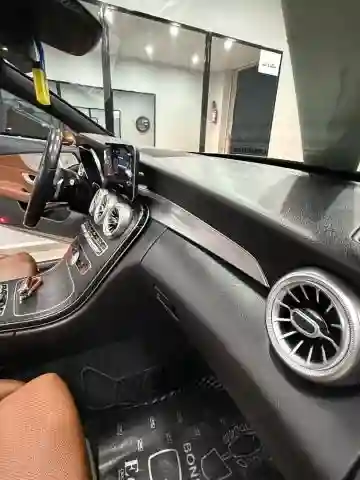Mercedes C Cabriolet 2019 Cabriolet - Vue 2