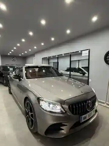 Mercedes C Cabriolet 2019 Cabriolet - Vue 3