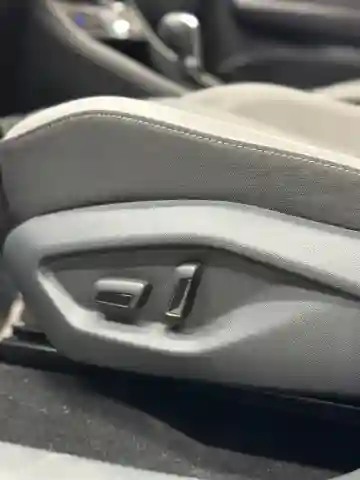 Volkswagen Jetta Vs5 2025 Top Version - Vue 11