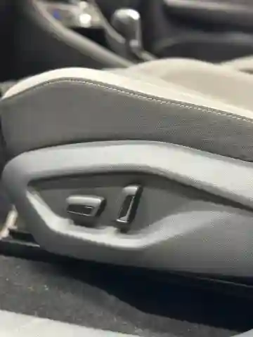Volkswagen Jetta Vs5 2025 Top Version - Vue 5