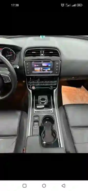 Jaguar XE 2017 Prestige