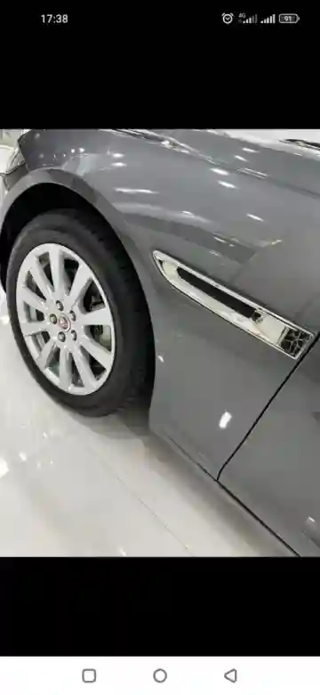 Jaguar XE 2017 Prestige - Vue 4
