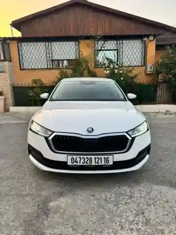 Skoda Octavia 2021 Ambition - Vue 13