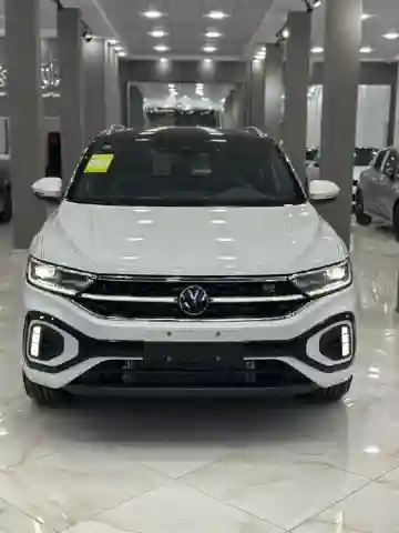 Volkswagen T-roc 2025 R- Line Edition - Vue 8