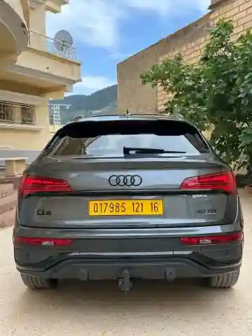 Audi Q5 2021 S Line - Vue 14