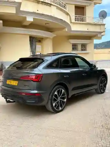 Audi Q5 2021 S Line - Vue 3