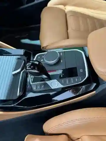 BMW X4 2023 M Sport - Vue 11