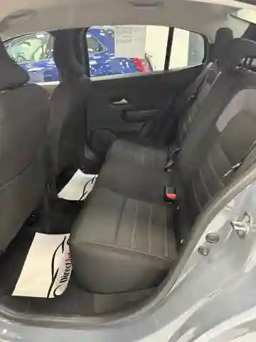 Dacia Logan 2025 - Vue 3