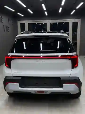 Kia Sonet 2025 Premium - Vue 4