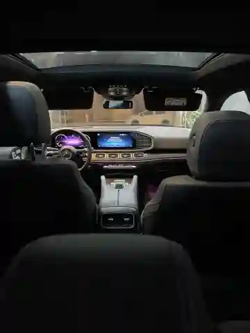 Mercedes GLE 2024 300 D - Vue 12