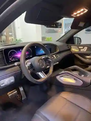Mercedes GLE 2024 300 D - Vue 15
