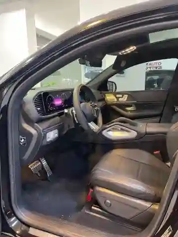 Mercedes GLE 2024 300 D - Vue 5