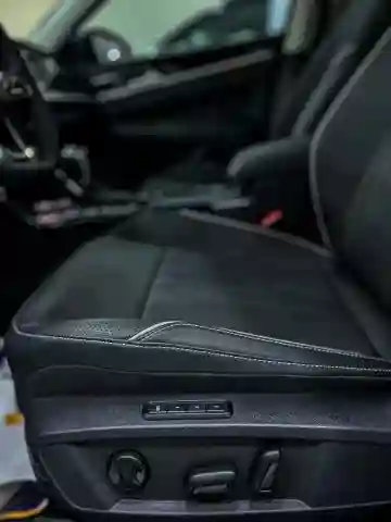 Volkswagen Passat 2025 Elegance - Vue 13