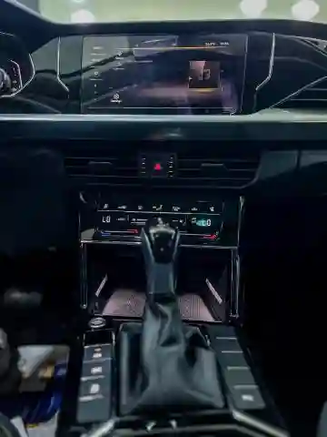 Volkswagen Passat 2025 Elegance - Vue 6